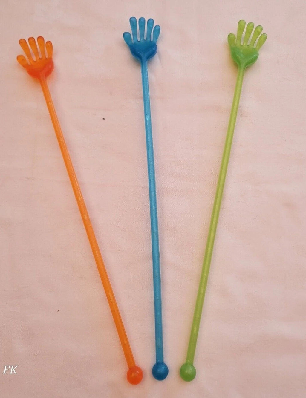 Hand Shape Back Scratcher Long Reach Massager Plastic 38cm Long - Colour Choice