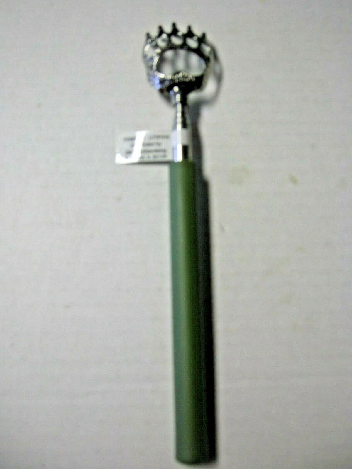 Back Scratcher, Extendable Bear Claw By DM Merchandising, Green, Brand New
