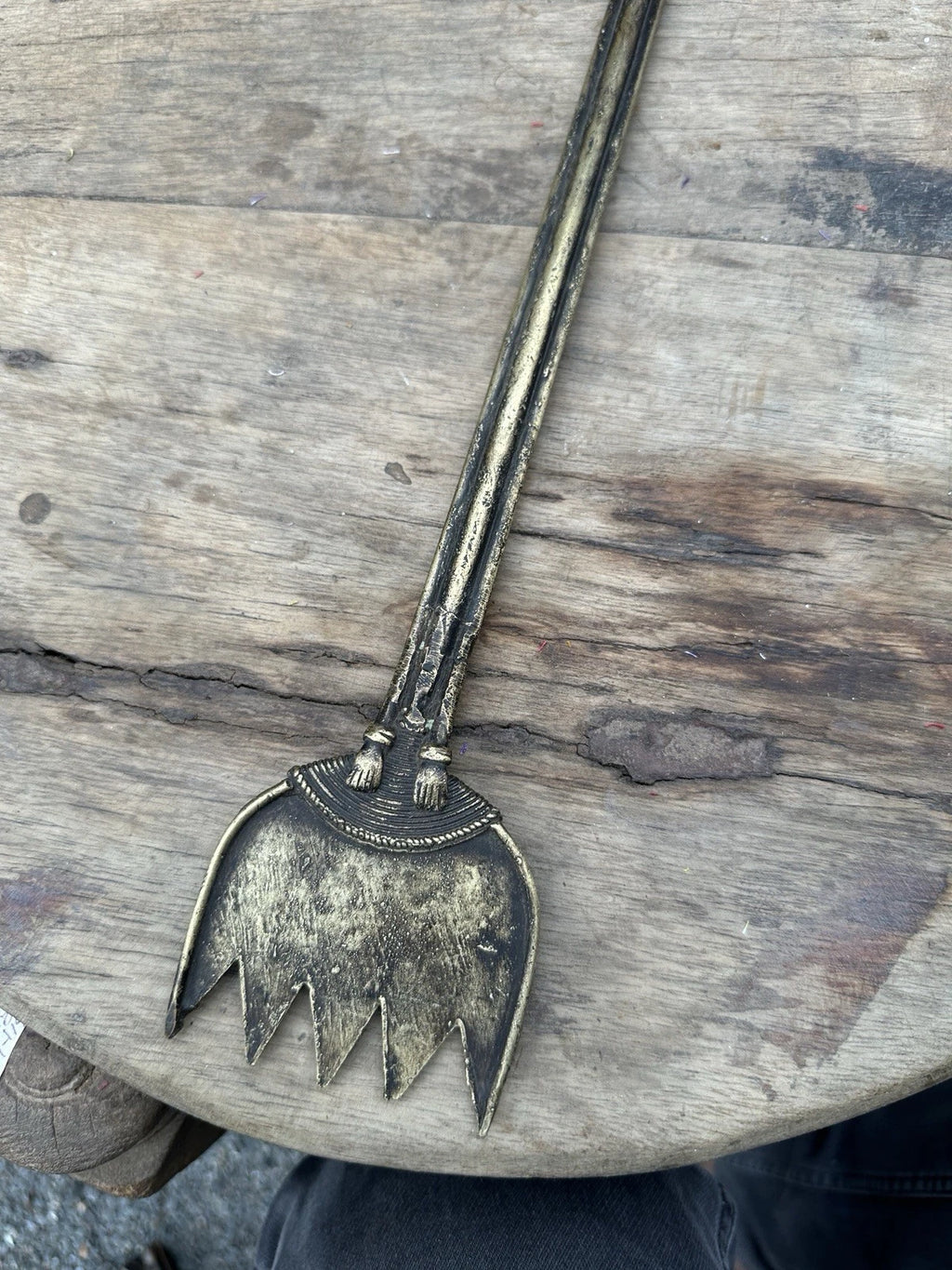 Antique Man Figure Tribal Brass Back Scratcher – Handcrafted Ethnic Rare Old