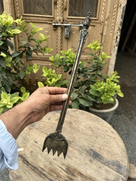 Antique Man Figure Tribal Brass Back Scratcher – Handcrafted Ethnic Rare Old